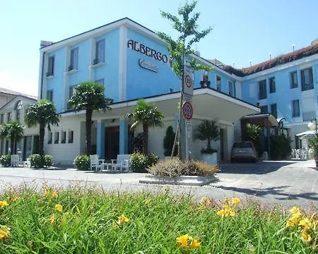 Hotell Enrichetta 3*