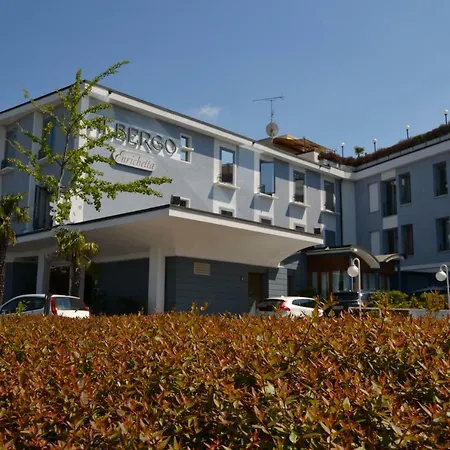 Hotell Enrichetta 3*