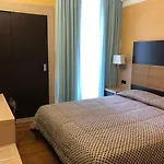 Enrichetta 3*