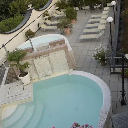 Hotel Enrichetta Desenzano del Garda
