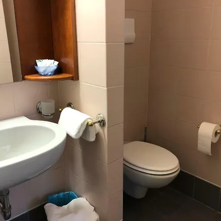 Enrichetta 3* Desenzano del Garda
