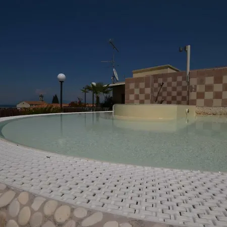 Enrichetta 3* Desenzano del Garda