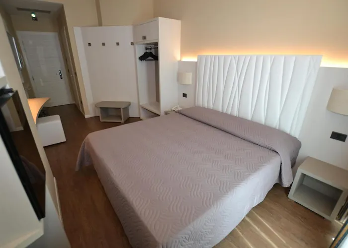 Enrichetta 3* Desenzano del Garda