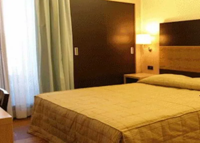 Enrichetta Hotel 3*