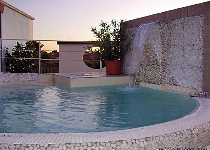 Enrichetta 3*