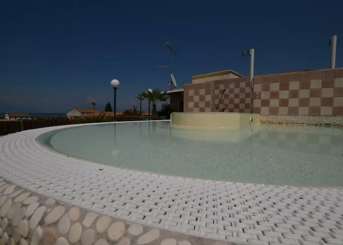 Enrichetta 3* Desenzano del Garda