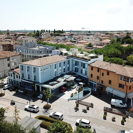 Enrichetta 3*