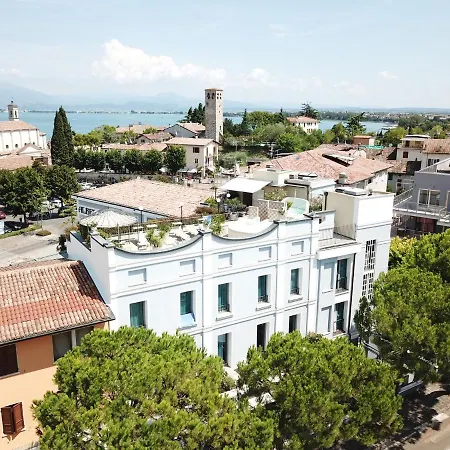 Enrichetta Desenzano del Garda